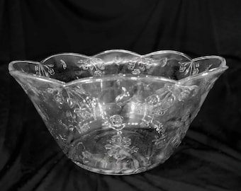Vintage Anchor Hocking Punch Bowl Set: Savannah Pattern - 7 Piece
