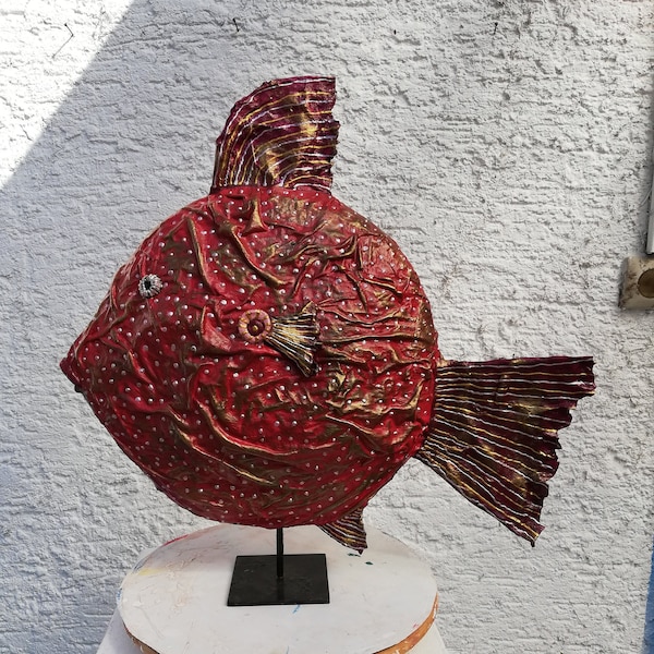 Sculpture « RED FISH », Powertex/résine synthétique, H53/L63cm, avec support, unique, fait main, résistant aux intempéries, cadeau original pour les amateurs de poissons