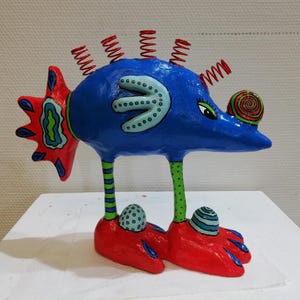 Sculpture &quot;SPIRAL ANIMAL&quot;, made of modeling clay, funny decorative sculpture for indoors, unique, handmade, original decoration