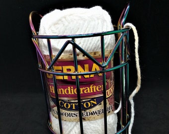 folding yarn caddy