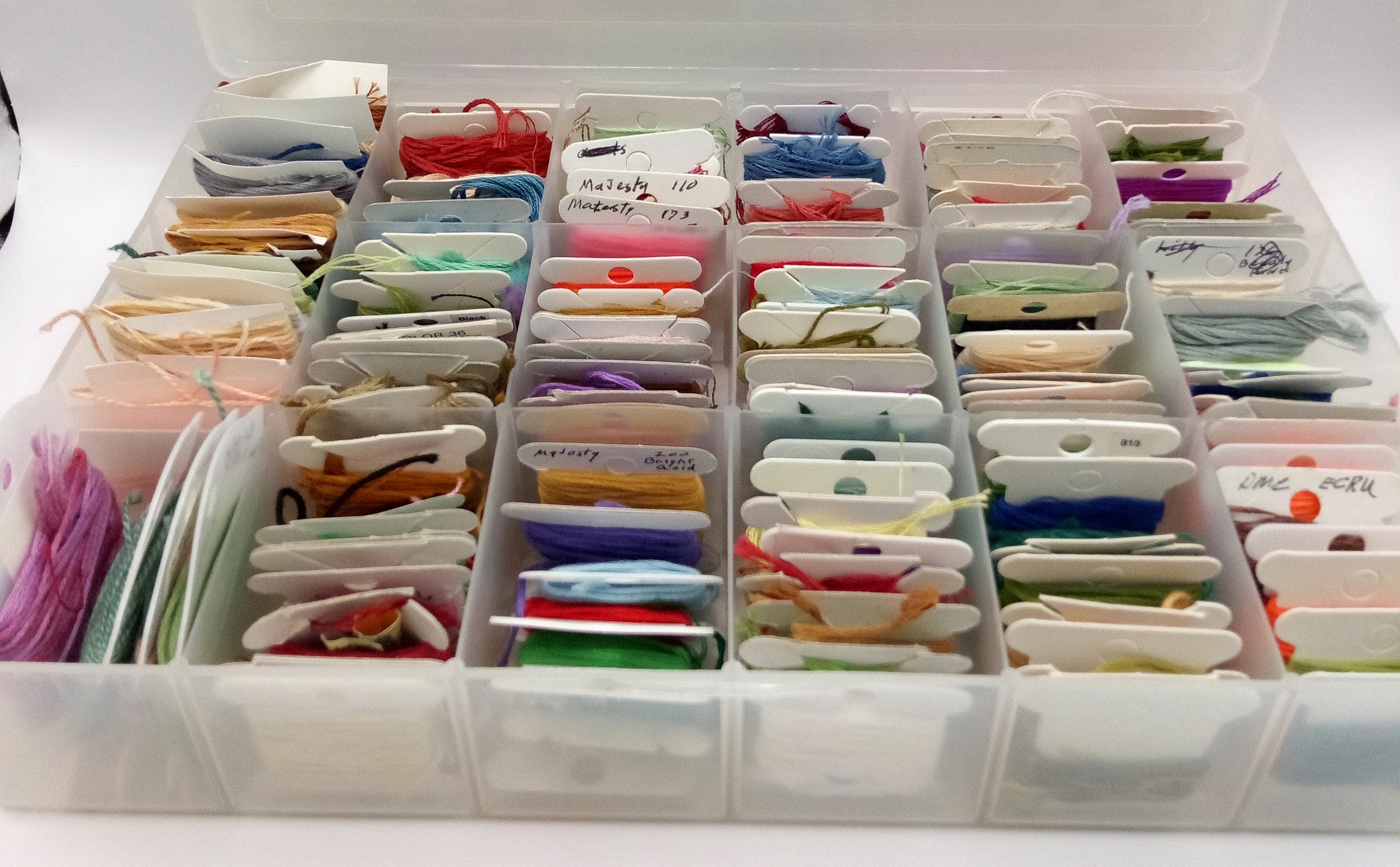 Embroidery Floss Small Crafts & Toys New brothread Double-Sided Storage Organizer/Box with Total 48 Adjustable Compartments Needles Removable Dividers for Embroidery and Sewing Threads Beads 