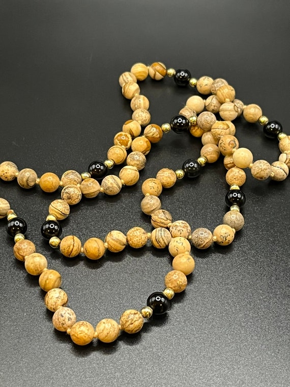 Picture Jasper and Black Onyx Beaded Necklace; 30.