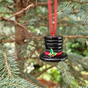 Button Snowman Hat x 2, Hanging tree decoration, Snowman Hat Decoration x 2, Button Decoration, Christmas tree decoration, Button art,