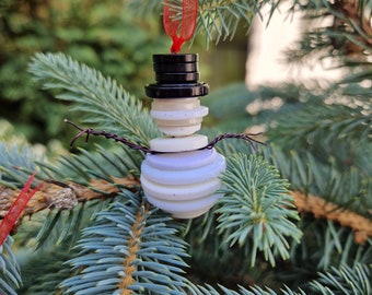 Button Snowman x 2, Christmas Gift, Christmas Decoration, Tree Decoration, Button Decoration, Hanging decoration, Secret Santa gift,