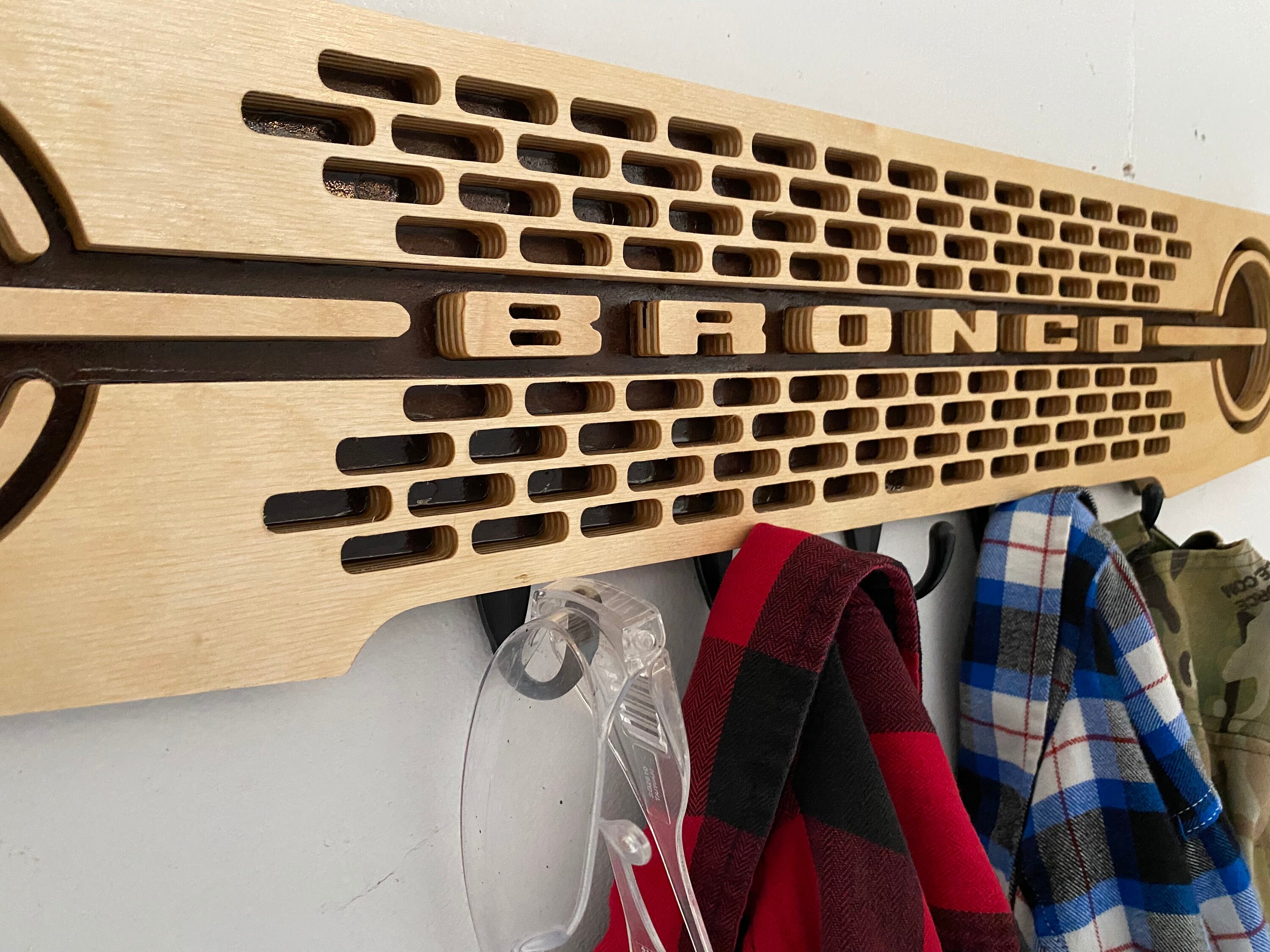 Bronco Coat Hanger Corte CNC de madera contrachapada arte de | Etsy