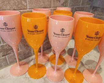 VC Champagne Flutes x 10