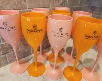12 Veuve Clicquot Champagne Flute New