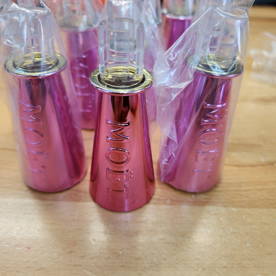 Moet Chandon Pink Champagne Mini Sippers Brand New Individually ...