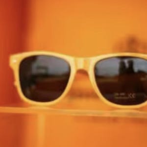 2 VC Polo Orange Wayfarer Sunglasses New in Package