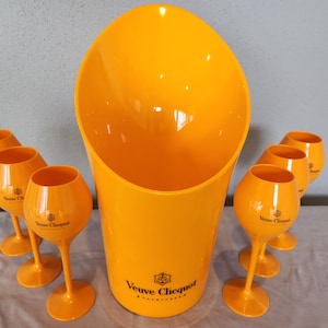 Veuve Polo Bucket and Goblet Set