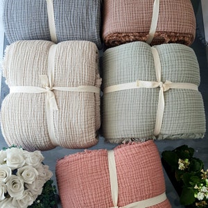 King size muslin blanket, 4 layers thick, color options, bedroom cover, wrinkle-free fabric, new house gift