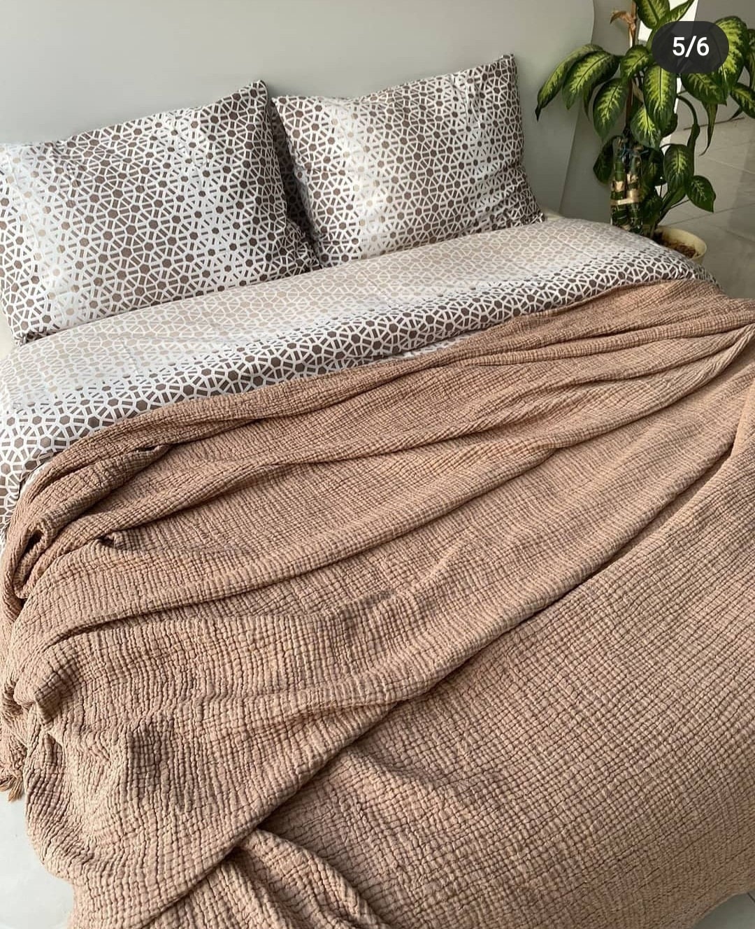 King Size Muslin Blanket With 2 Pillow Cases, 4 Layers Thick, Color