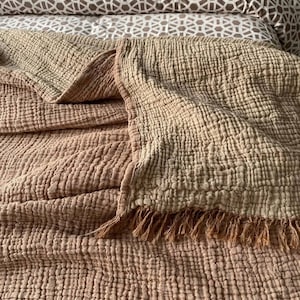 King size muslin blanket, 4 layers thick, color options, bed cover, wrinklefabric, new house gift gauze ideal porch blanket
