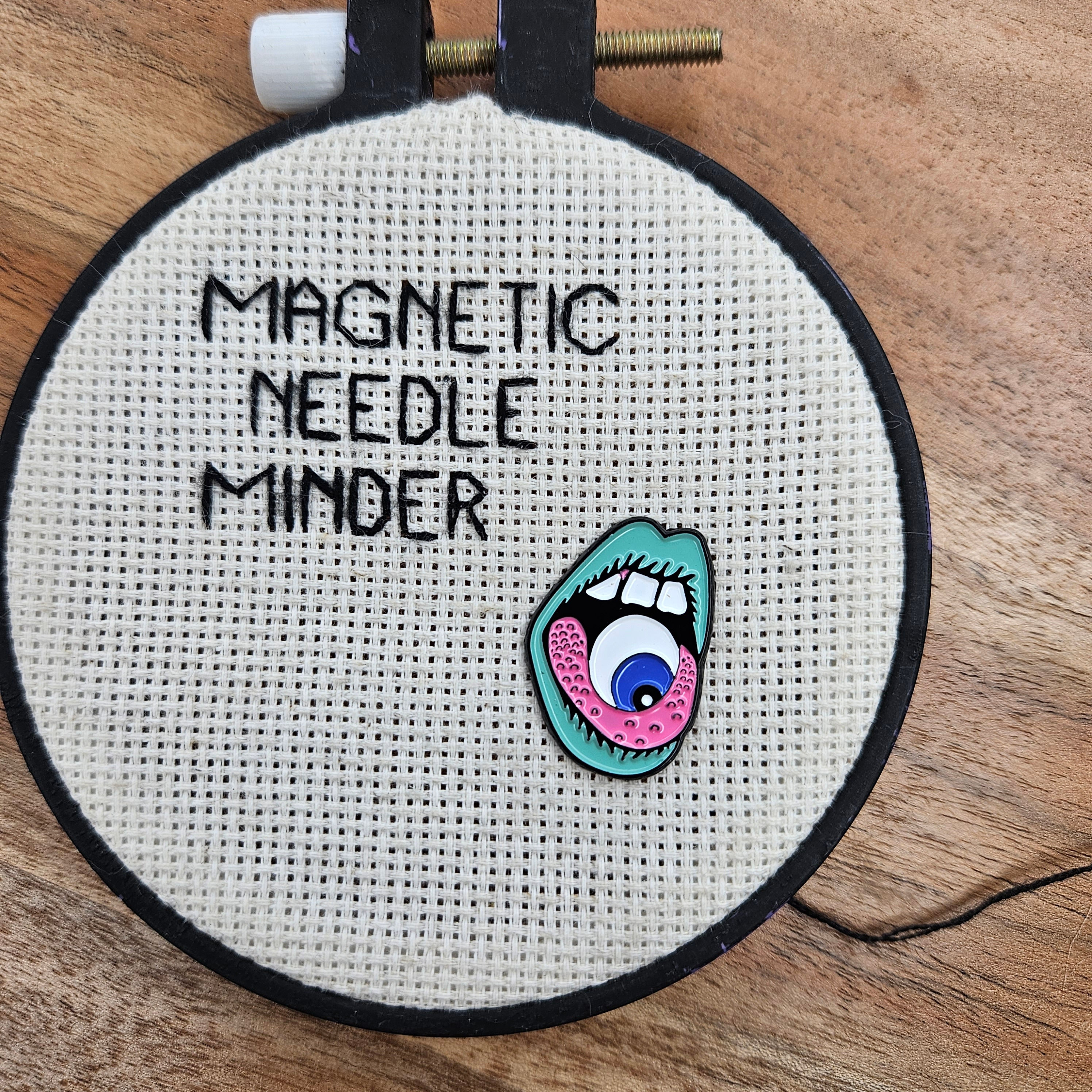 Needle Minder Magnetic Cat Needle Magnet Holder for Embroidery Cross  Stitcher Sewing Needle Nanny Needleminder Crossstitch