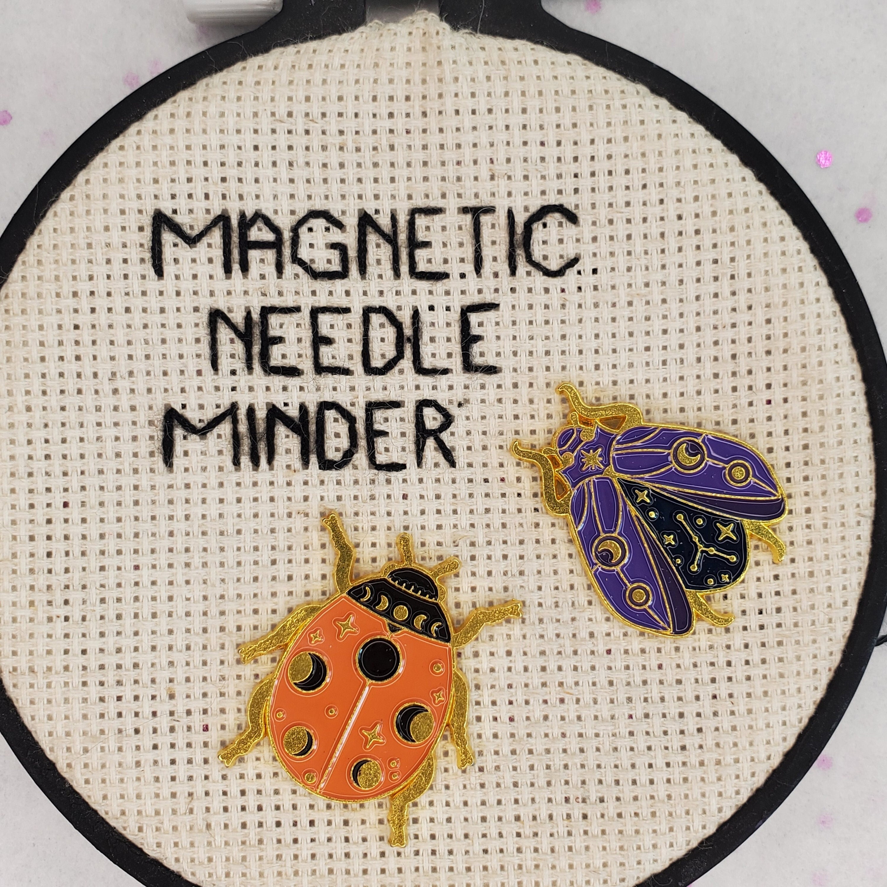 Magnetic needle holder for Needlepoint, Embroidery and Cross