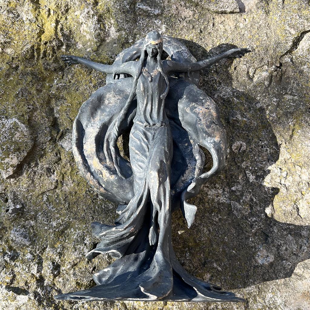 Marika statue - Etsy 日本
