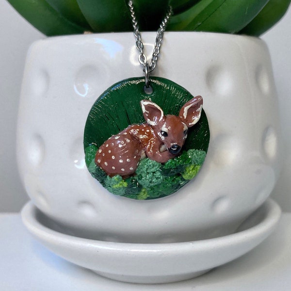 Fawn Necklace, Deer Fawn Pendant, Deer Necklace, Polymer Clay Fawn, Woodland Animal Necklace, Round Pendant, Fawn Jewelry, Woodland Jewelry