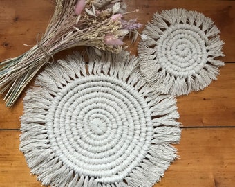 Macrame placemat & coaster