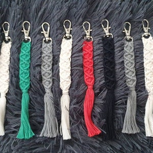 macrame keychain
