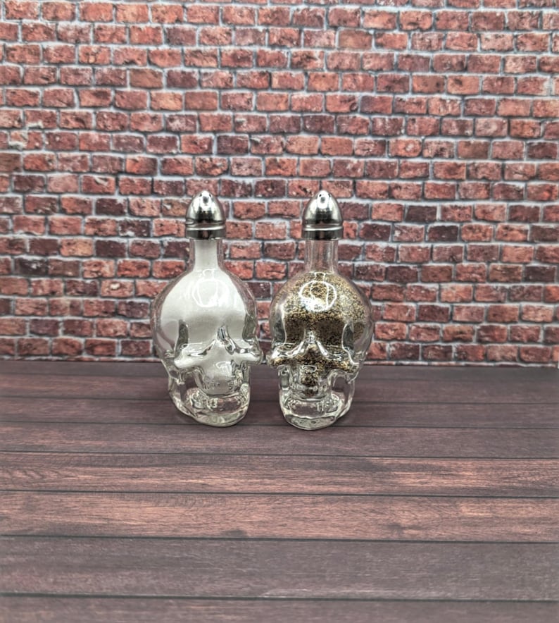 Glass Skull Salt and Pepper Shakers Set – Upcycled Mini Vodka Bottle Shakers – Gothic Kitchen Decor – Halloween Tableware – Bar Cart Gift