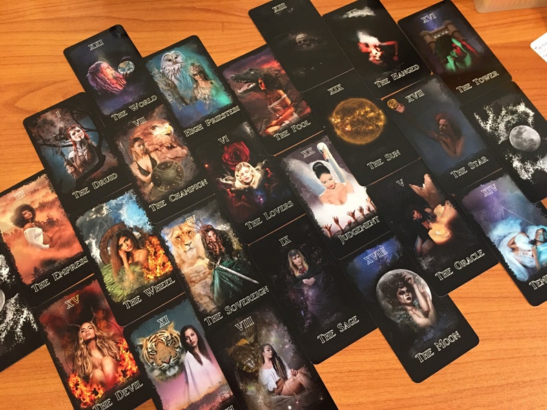 the-sacred-moon-major-arcanum-22-card-tarot-deck-full-etsy
