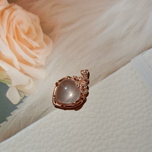 Handmade Natural rose quartz with intense Six-pointed starlight Pendant,gift，Tiny Heart Necklace， Minimalist，rose gold,love, Mother's Day