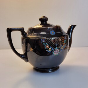 Vintage Moriage Style Pattern Ceramic Tea Pot Dark Brown with Colorful Flower Pattern 6 x 8.5&#39;&#39;