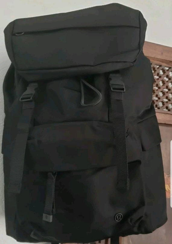 lululemon on my level backpack