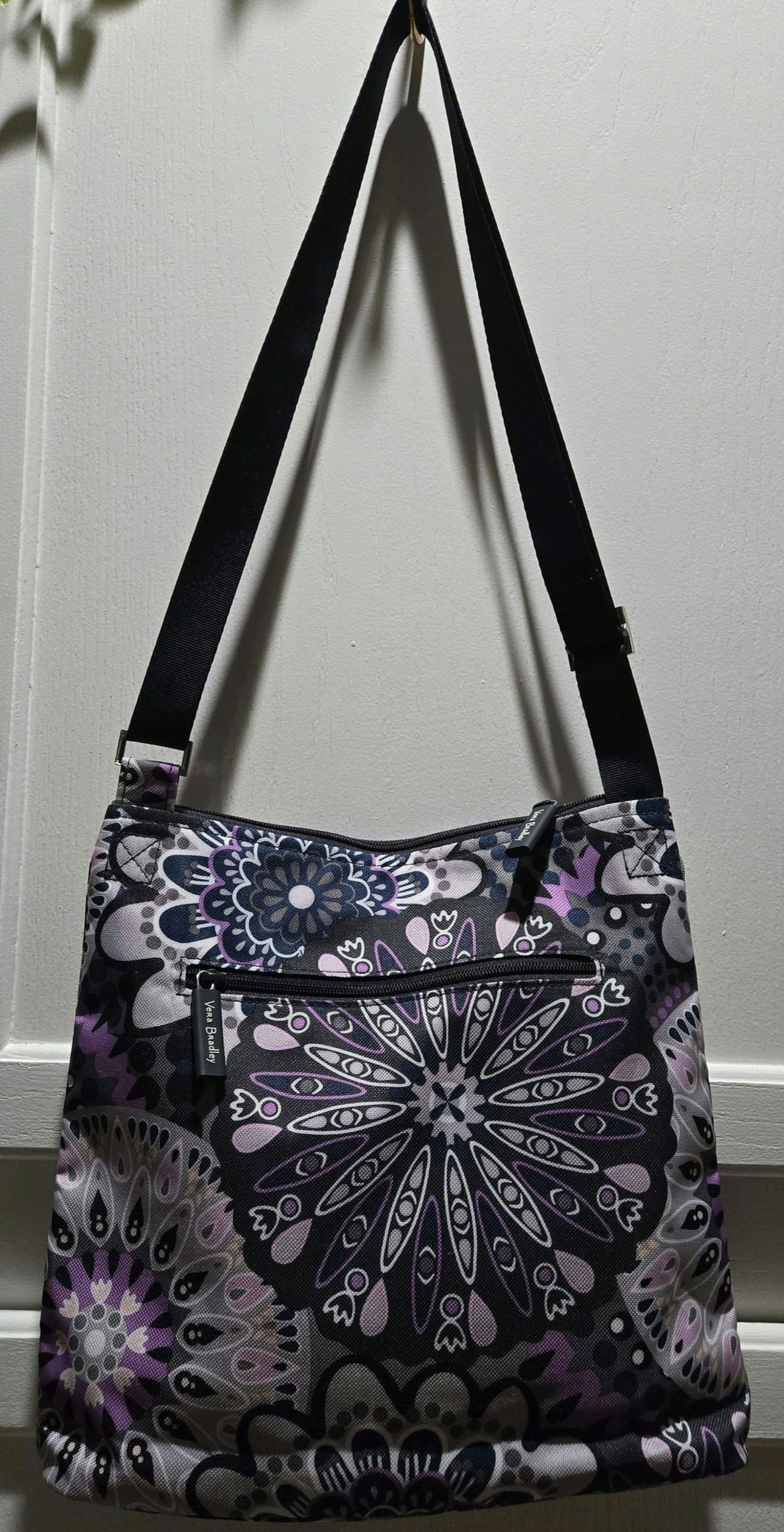 NWT Vera Bradley Mimosa Medallion Crossbody Quilted Purse  display picture 2
