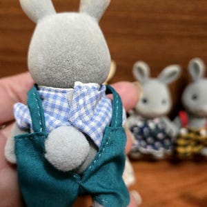 VTG Mix of 12 Collection of Calico Critters, Sylvanian Families. Babblebrook family And Others afbeelding 7