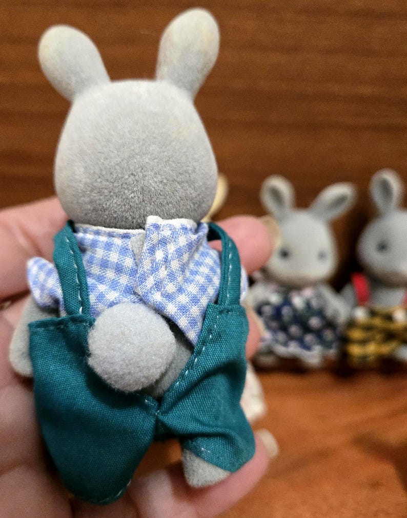 VTG Mix of 12 Collection of Calico Critters, Sylvanian Families. Babblebrook family And Others afbeelding 7