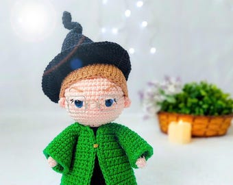 Lalka Czarownica na Szydełku: Ręcznie robiona pluszowa czarownica Amigurumi z okularami