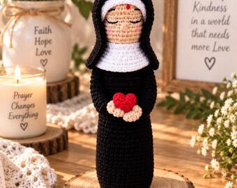 Personlig virkad nunnedocka, handgjord katolsk amigurumi-syster, anpassad religiös gåva, bönedocka, kristen minnessak, katolsk gåva till henne