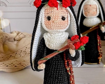 Muñeca de monja tejida a crochet: regalo católico, decoración de oración