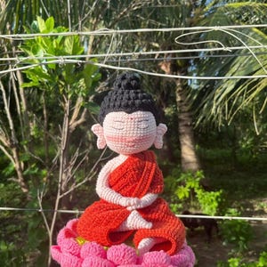 Handmade Crochet Buddha Amigurumi Doll – Meditating Buddha Plush on Lotus Flower – Personalized Spiritual Gift, Zen Decor,Yoga Room Figurine
