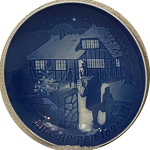 Furgy - BING GRONDAHL SET - Royal Copenhagen Denmark - Jule Aften 1973 - &quot;Country Christmas&quot; - Limited Edition