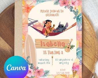Pode incluir: Um convite digital para download com tema tropical. O design inclui ilustrações de Lilo e Stitch, uma prancha de surf e elementos florais. O texto "DOWNLOAD DIGITAL" está no topo. O convite diz "PLEASE JOIN US TO CELEBRATE Isabella IS TURNING 8".