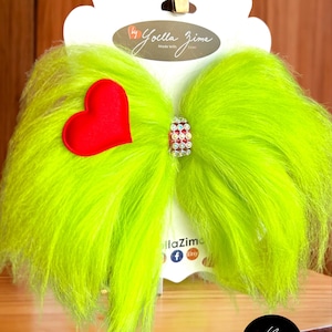 Christmas hair bow, green fur hair bow, Mr. Grouch, you’re a mean one, Party hair bow, gift for girls, grumpy green, holiday hair bow