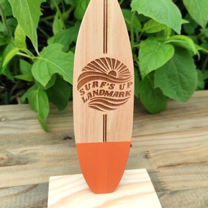 Planche de surf miniature personnalisable faite main. Orange