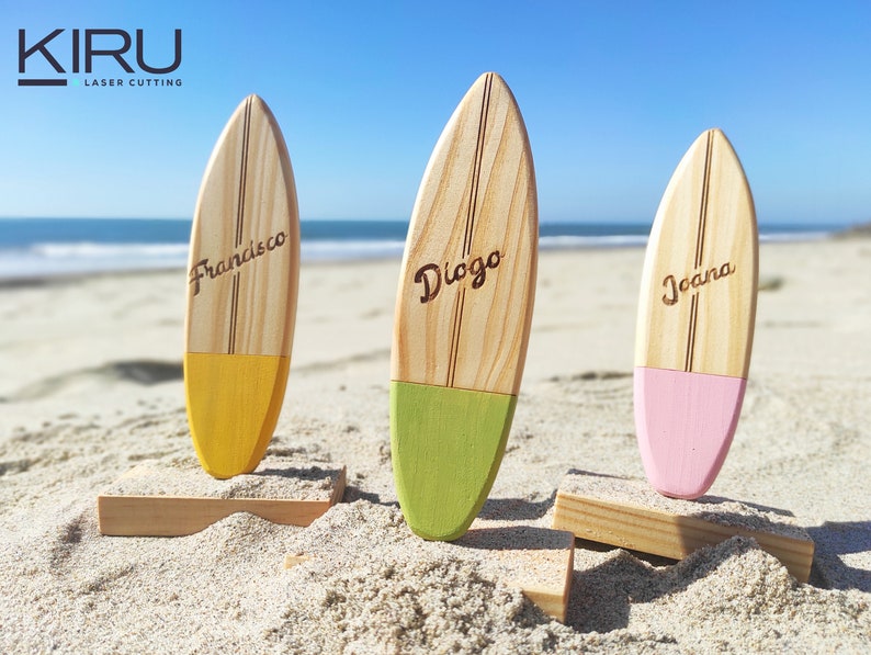 Planche de surf miniature personnalisable faite main. image 1