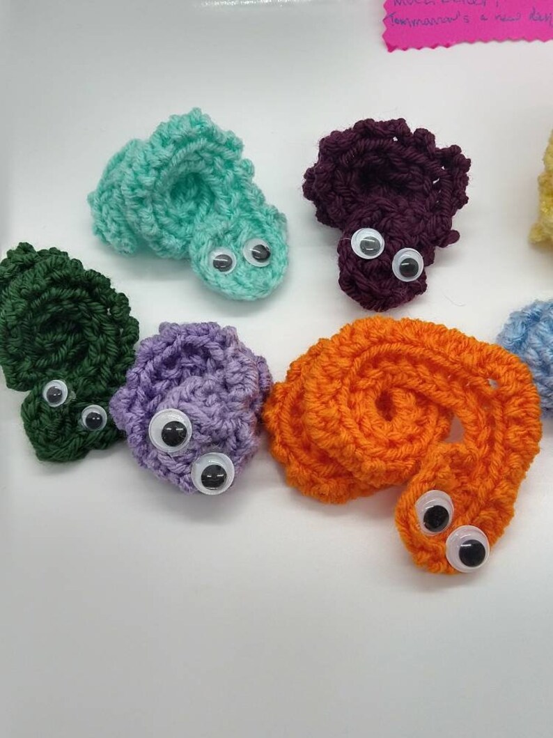 Worry Pet Knit Worry Worm With Poem Loom Knit Wormy Small Etsy Denmark