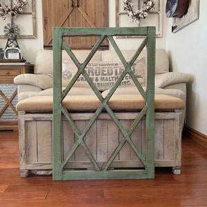 Large Rustic Farmhouse Distressed Wooden Diamond Windowpane Wall Decor