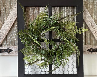 Rustic Farmhouse Wood /Chicken Wire Wall Decor Including Wreath