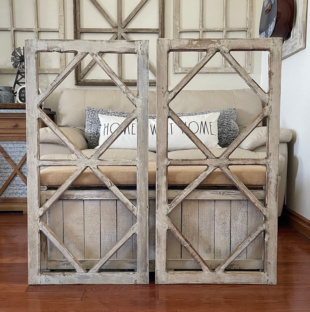 Large Rustic Farmhouse Distressed Wooden Diamond Windowpane Wall Decor