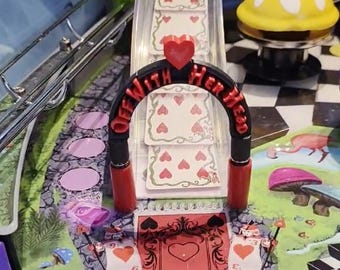 Alice Goes to Wonderland Pinball - Queens Ramp Arch - "Off With Her Head"