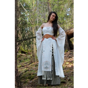 MAEVE Celtic Wedding Dress, 100% Linen, Norse Pagan, Viking wedding dress, Medieval dress, Fairy costume women, Fairy wedding dress