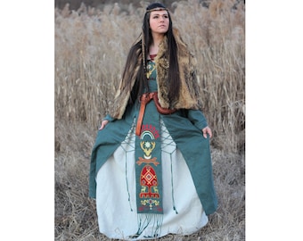 HELGA Viking Dress, Viking Costume Women, Viking Wedding Dress, Ren Faire Costume