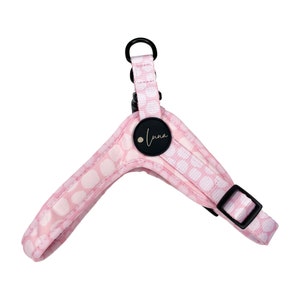 Step-in dog harness "Dotty for You - Blush Pink" spotty dog harness, adjustable step-in harness with speckles, pink harness for dogs