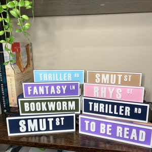 Bookshelf Street Sign - Bookish / BookTok Accessory - Customize and Personalize - 3D Printed - Book Decor