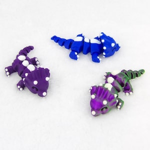 Articulated Triceratops 3D Printed Figure: Mini Dinosaur Desk Pet